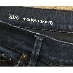 Ann Taylor Loft Jeans Women's Size 28/6 Denim Blue Modern Straight Leg Low Rise